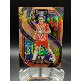   Viktor Tsygankov /59 számozott focis kártya - 2024-25 Panini Select La Liga - Girona