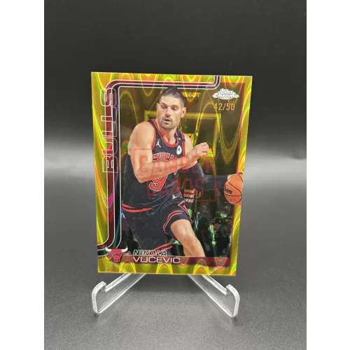 Nikola Vucevic /50 Gold NBA kosaras kártya – 2025-26 Topps Chrome Basketball – Chicago Bulls