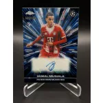 Jamal Musiala /150 Black Lazer aláírt focis kártya – 2025-26 Topps Chrome UEFA – FC Bayern München