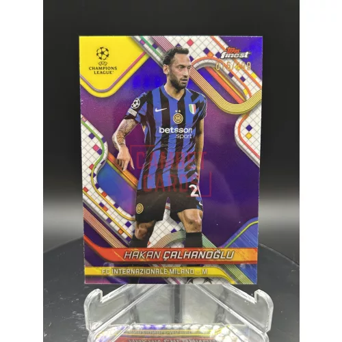 Hakan Calhanoglu /299 számozott focis kártya - Topps Finest - Inter/Internazionale