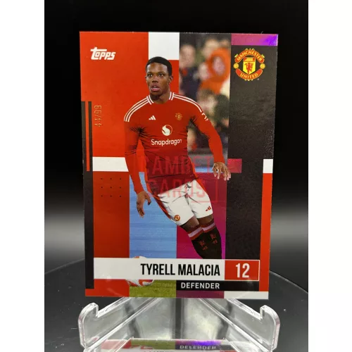 Tyrell Malacia /99 számozott focis kártya - Topps Manchester United Team Set - Manchester United