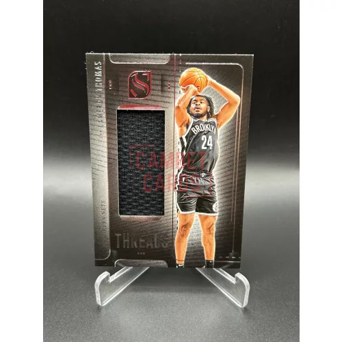 Cameron Thomas mezdarabos NBA kosaras kártya – 2024-25 Panini Silhouette Basketball – Brooklyn Nets