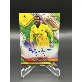   Mike Maignan /99 aláírt focis kártya – 2024-25 Topps Finest UCC – AC Milan