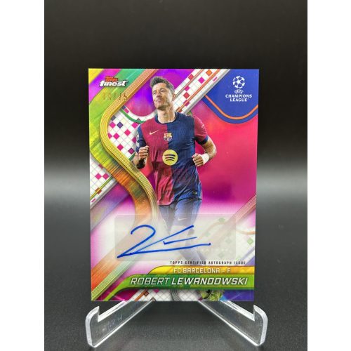 Robert Lewandowski /75 aláírt foci kártya - 24-25 Topps Finest UEFA - Barcelona