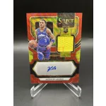RC Keyonte George Red aláírt mezdarabos NBA kosaras kártya - 2023/24 Panini Select - Utah Jazz 