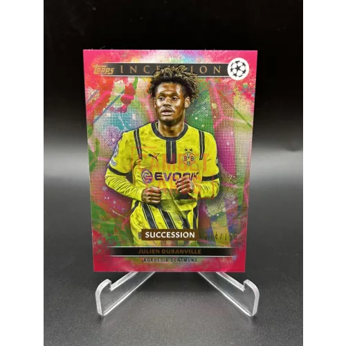 Julien Duranville /150 focis kártya – 2024/25 Topps Inception Succession – Borussia Dortmund
