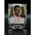 Rodrygo /75 aláírt focis kártya – 2025-26 Topps Real Madrid Los Blancos – Real Madrid